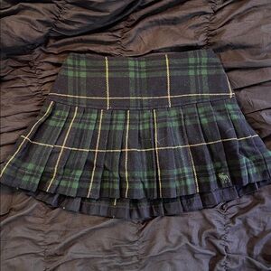 Abercrombie and Fitch pleated miniskirt